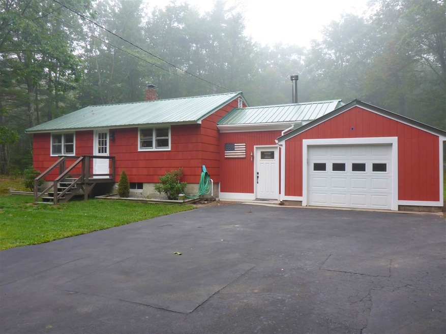 Cute as a button.. move in condition!