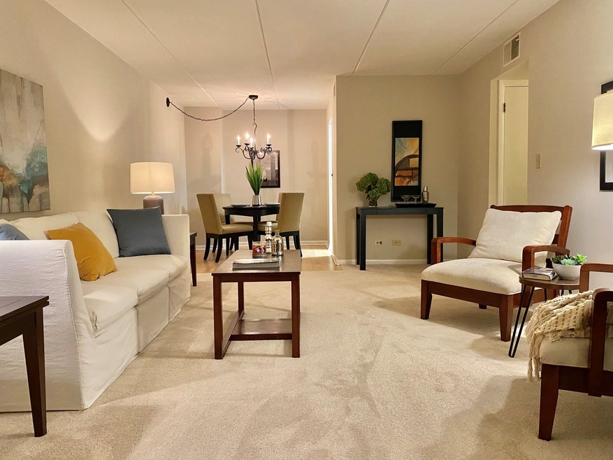 1623 Ashland Ave unit 2B, Des Plaines, IL 60016 - photo 1