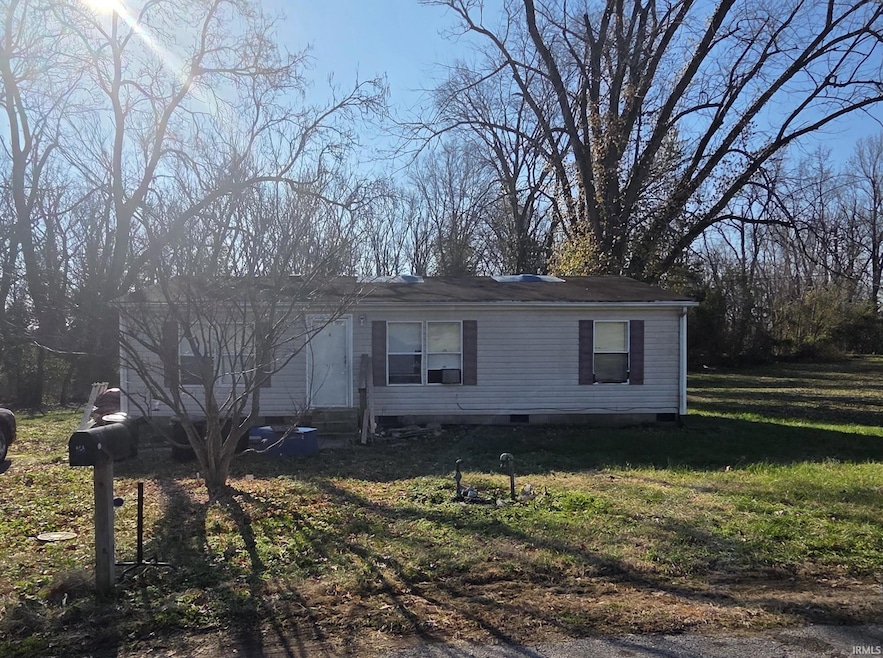 608 W Cherry St, Boonville, IN 47601 - photo 1