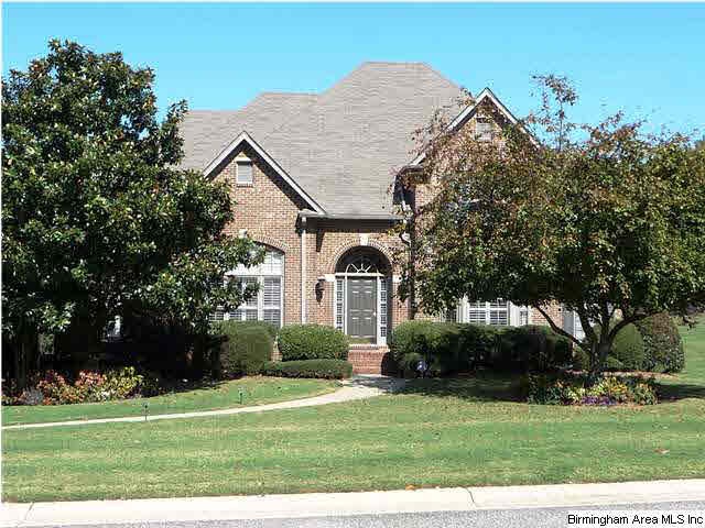 Welcome to 3508 Thornhill Drive!