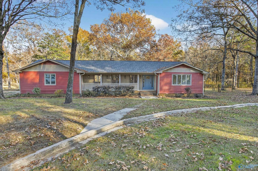 995 Gordon St, Gadsden, AL 35901 - photo 1