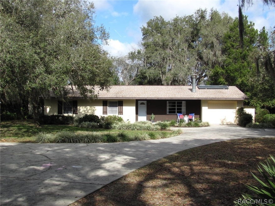 2225 E Kennett Dr, Hernando, FL 34442 - photo 1