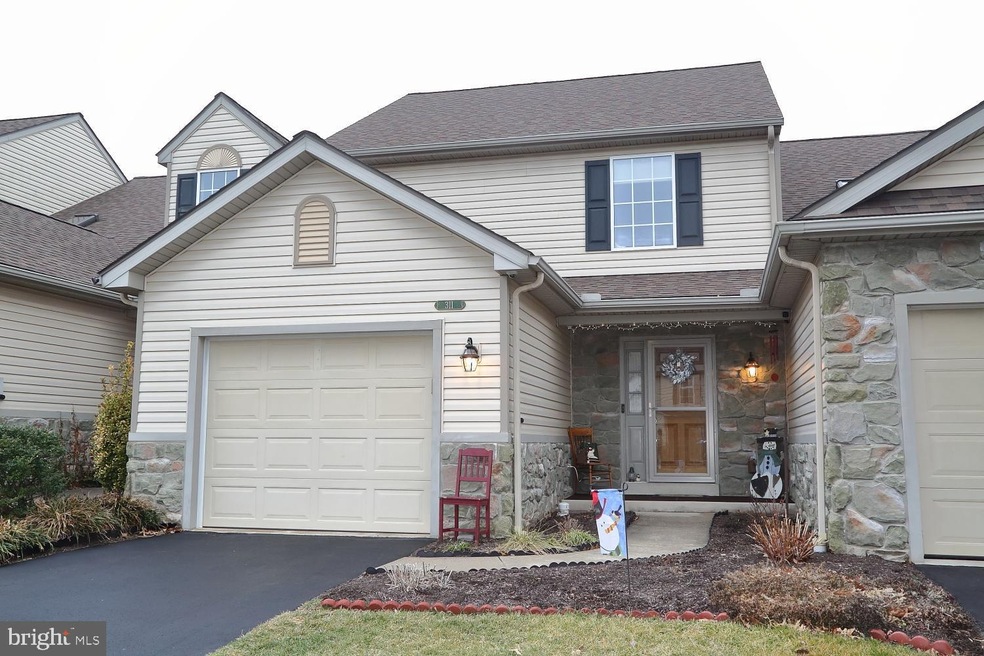 311 Hill St, Mount Joy, PA 17552 - photo 1