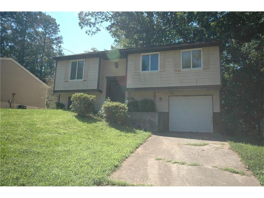 4195 Village Square Ln, Stone Mountain, GA 30083 - photo 1