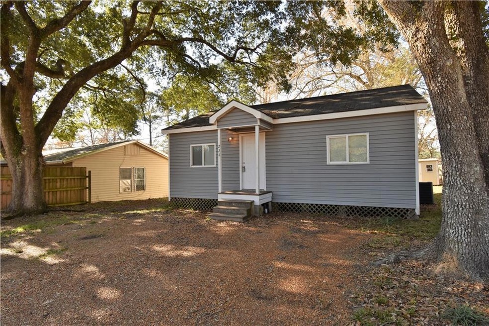 224 Bragg St, Pineville, LA 71360 - photo 1