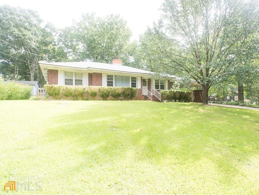 232 Memorial Dr, Barnesville, GA 30204 - photo 1