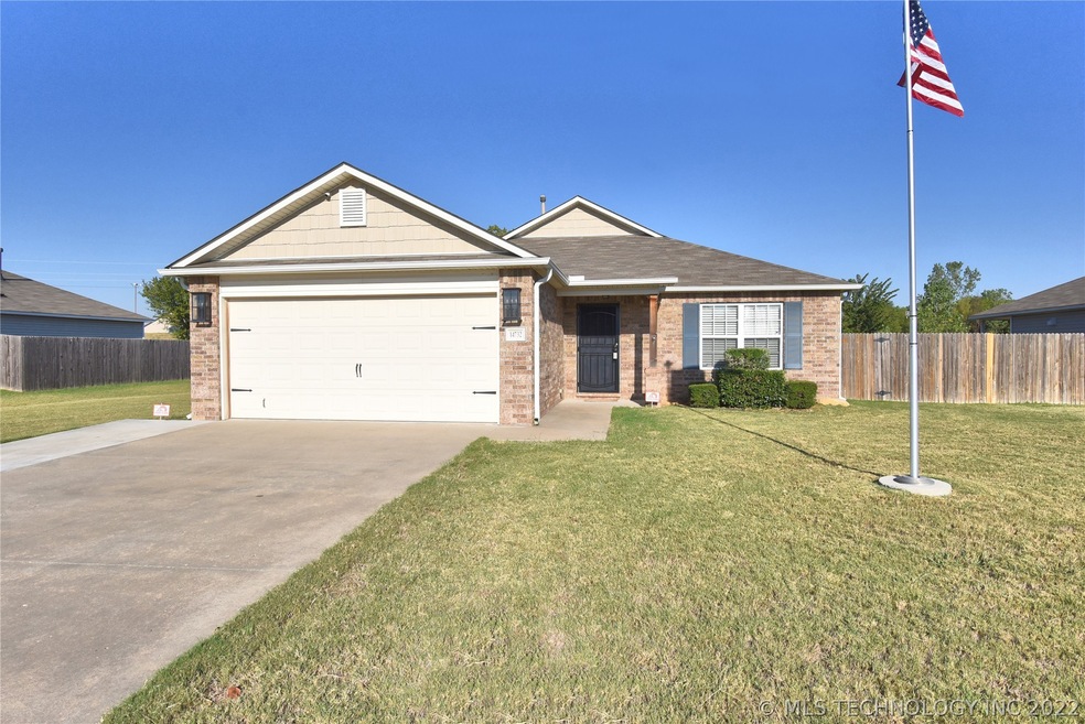 14732 S Fern Place, Glenpool, OK 74033 - photo 1