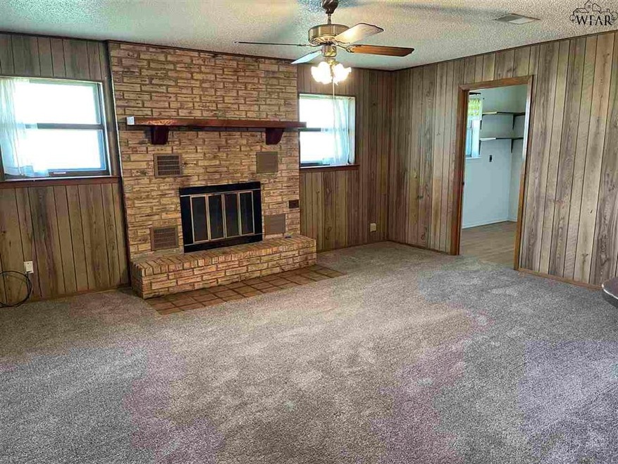 1426 Christine Rd, Wichita Falls, TX 76302 - photo 1