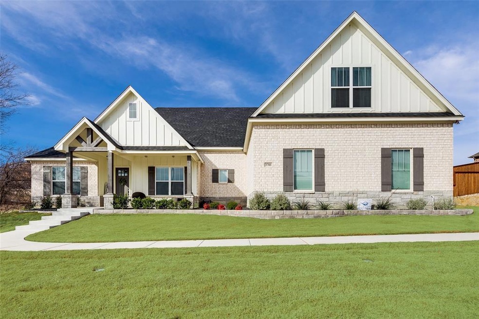 3701 Little Oak Ln, Weatherford, TX 76087 - photo 1