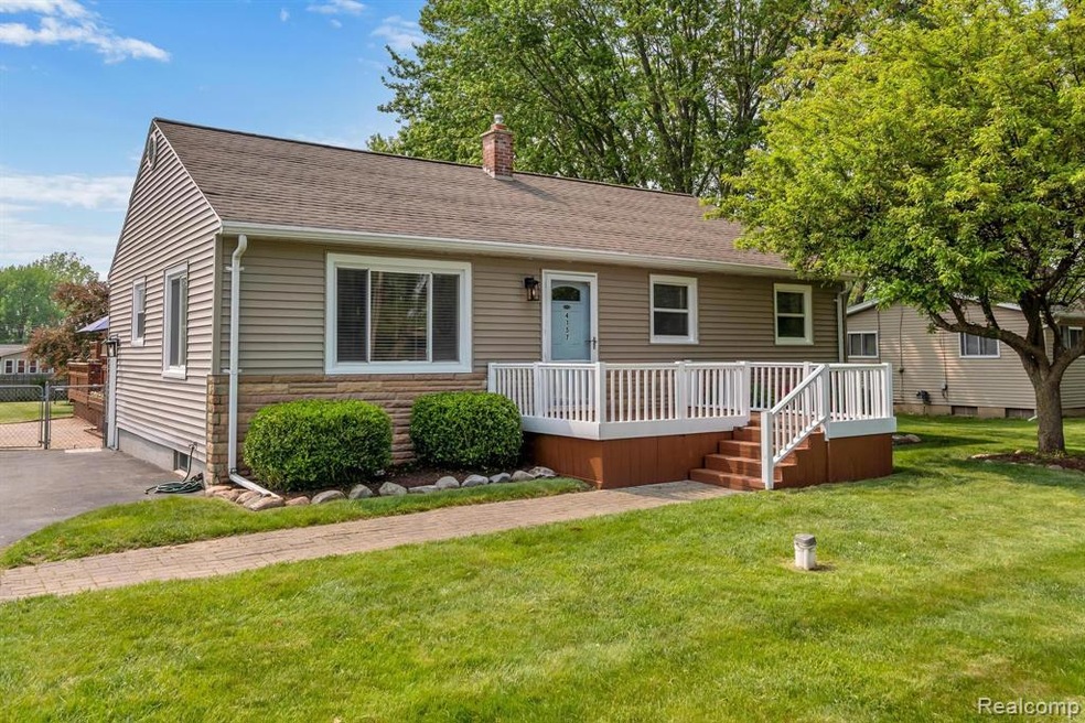 4157 Bobwhite Dr, Flint, MI 48506 - photo 1