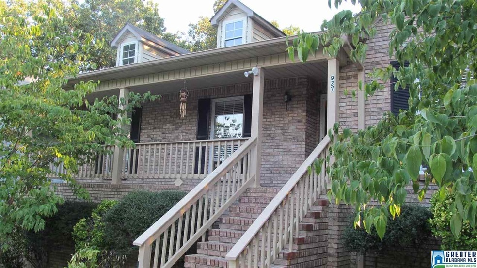 927 Falling Star Lane