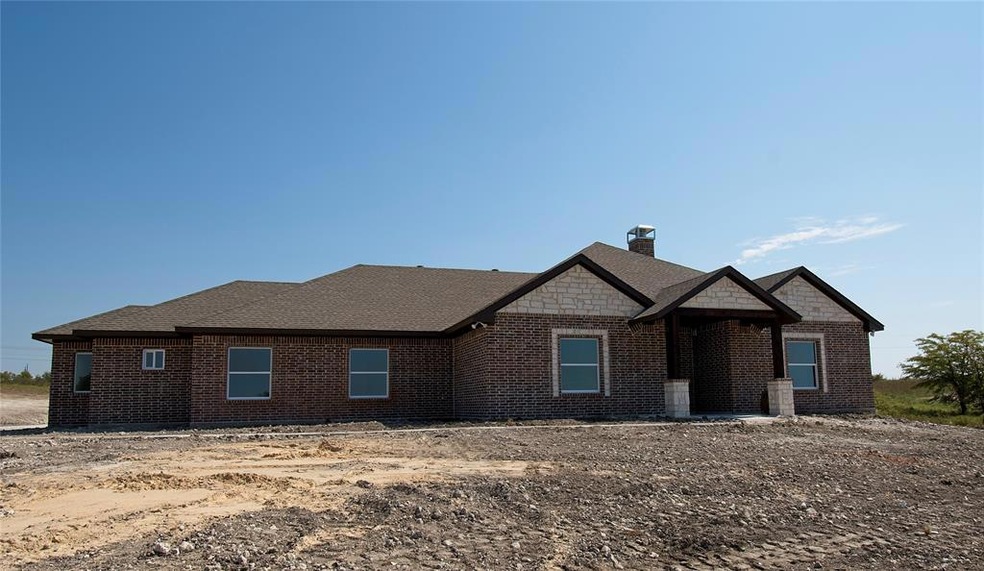 1018 Molina Dr, Weatherford, TX 76085 - photo 1