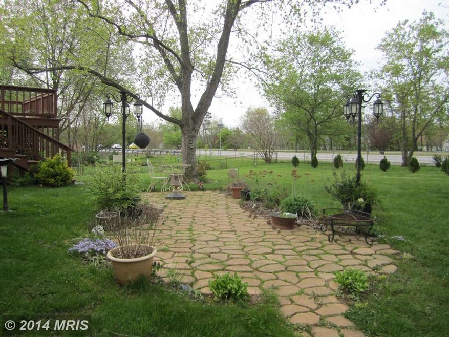 13332 Nickleson Dr, Woodbridge, VA 22193 - photo 1