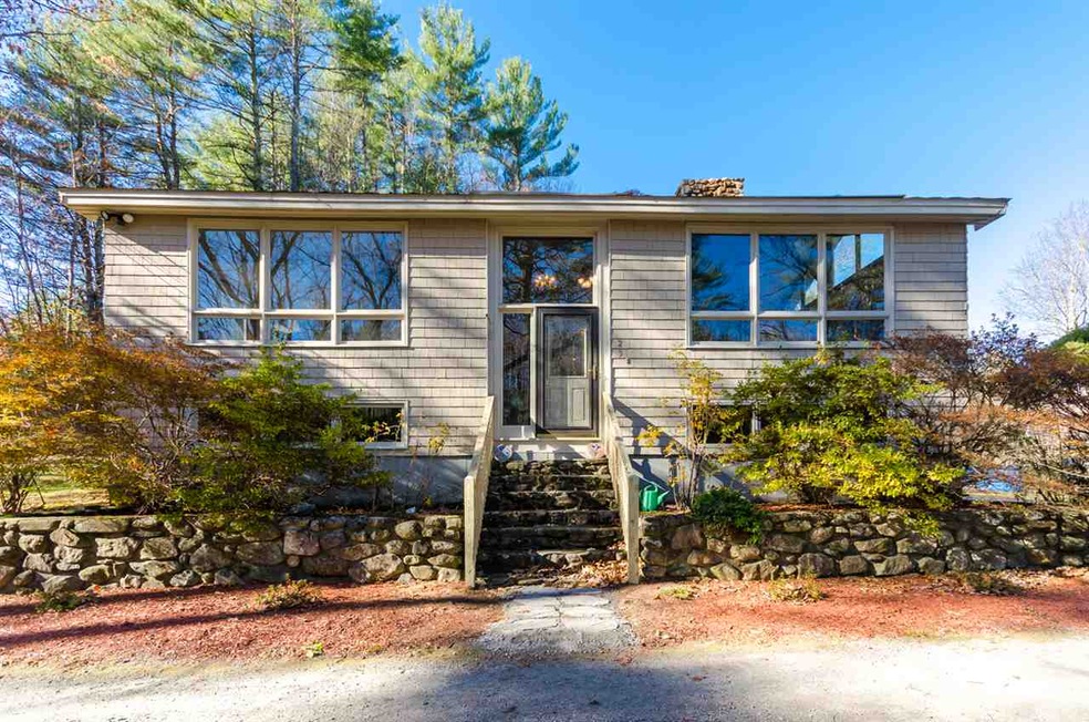 23 W Lull Place, New Boston, NH 03070 - photo 1