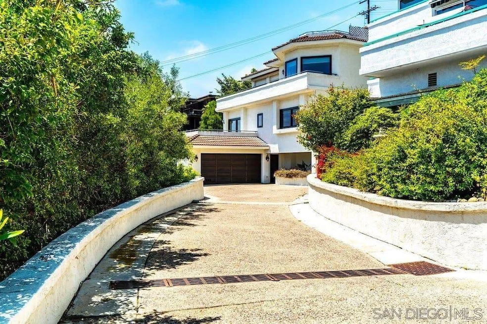 2110 Locust St, San Diego, CA 92106 - photo 1