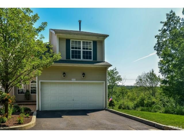 308 Concord Ln unit 308, Bethel, CT 06801 - photo 1