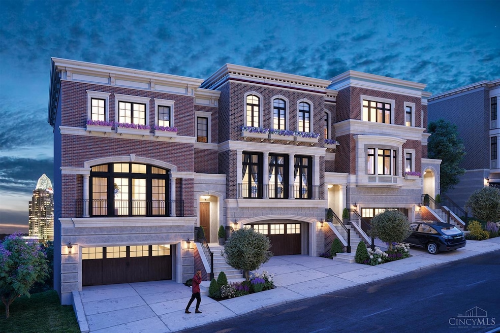 327 Oregon St, Cincinnati, OH 45202 - photo 1