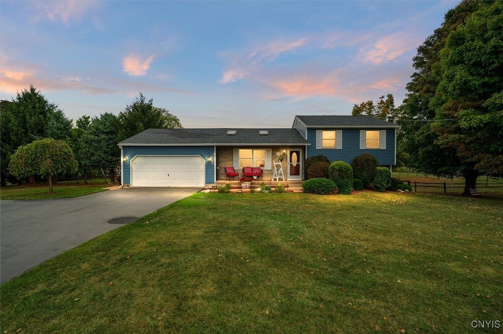 Under Contract $299,900