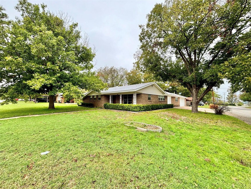 8800 Easley St, Fort Worth, TX 76108 - photo 1