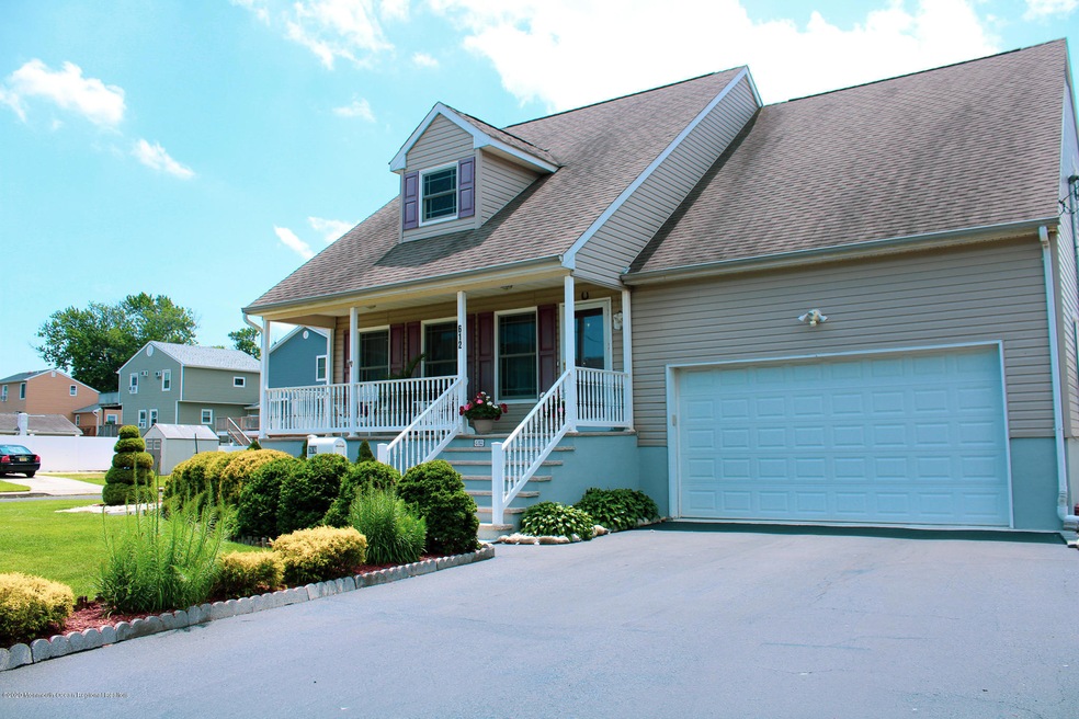 612 2nd St, Union Beach, NJ 07735 - photo 1