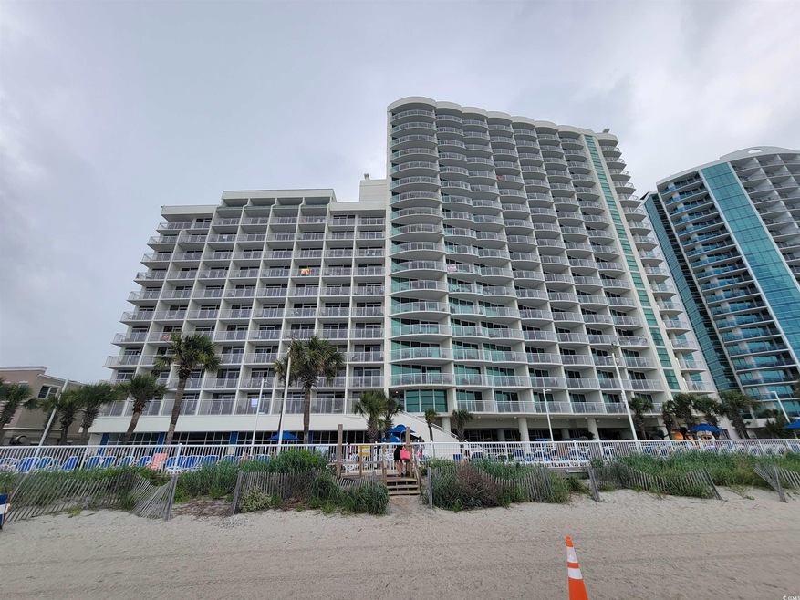 View of apartment building / complex