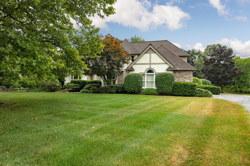 5972 Lohr Lake Dr, Ann Arbor, MI 48108 - photo 1