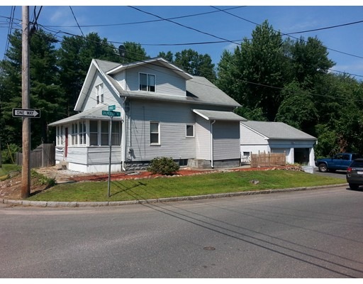 26 Lorenzo St, Springfield, MA 01109 - photo 1