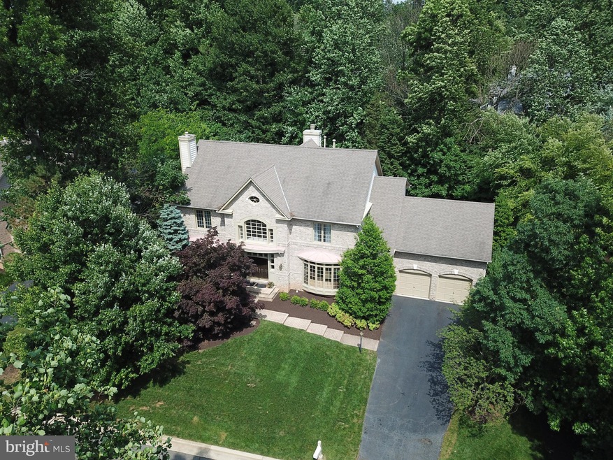 12031 Creekbend Dr, Reston, VA 20194 - photo 1