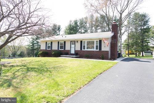 7006 Stratford Dr, Sykesville, MD 21784 - photo 1