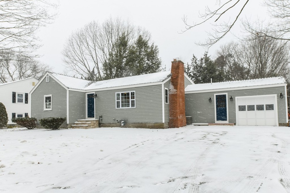 9 Dartmouth Rd, Marblehead, MA 01945 - photo 1