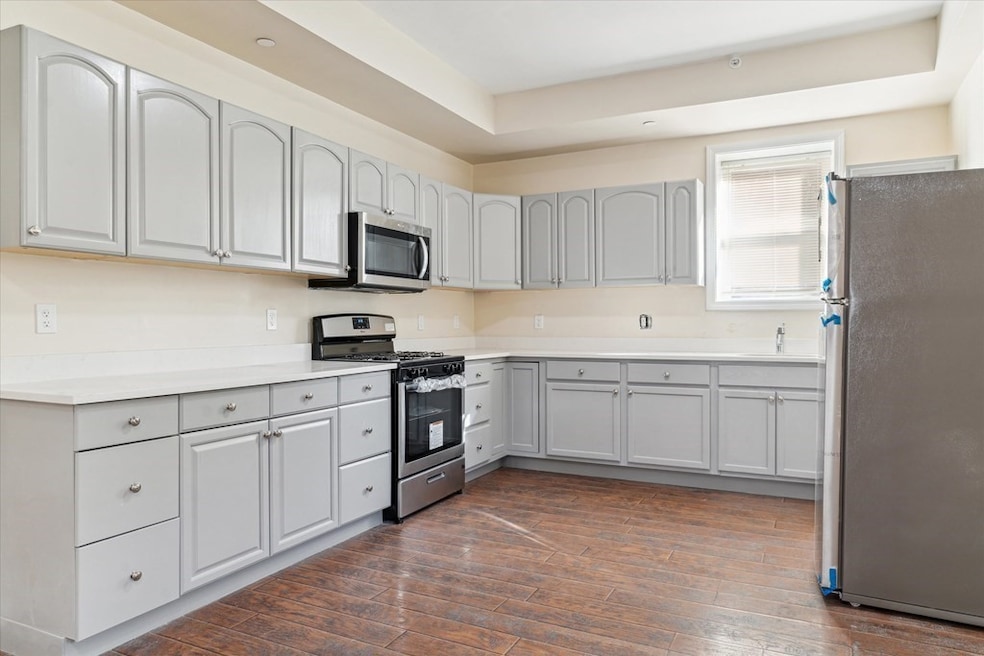 21 Salem St unit 21, Salem, MA 01970 - photo 1