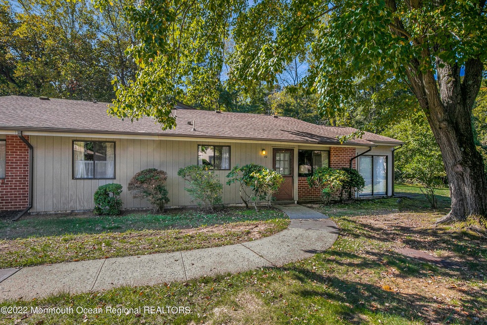 72 Ellsworth Ct, Red Bank, NJ 07701 - photo 1