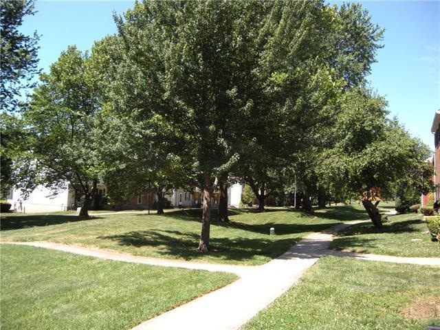 Park like setting right in your front yard!