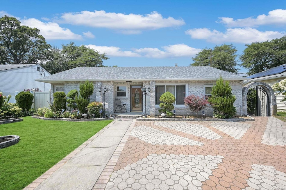 866 Edwards Blvd, Valley Stream, NY 11580 - photo 1