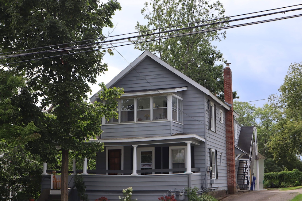 132 Weaver St, Winooski, VT 05404 - photo 1