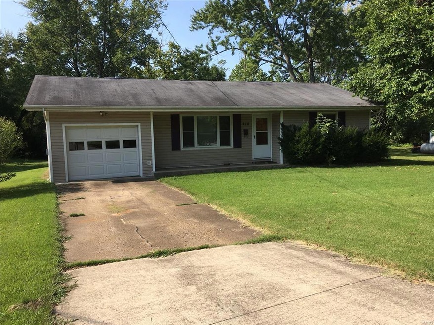 420 Hutchinson Dr, Rolla, MO 65401 - photo 1