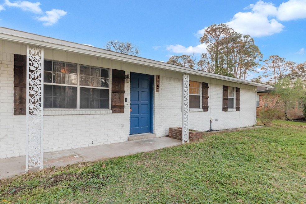 Sold $279,000
