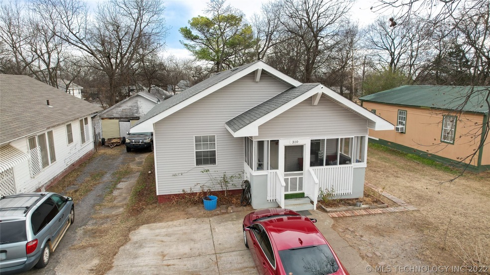 310 F St NE, Ardmore, OK 73401 - photo 1