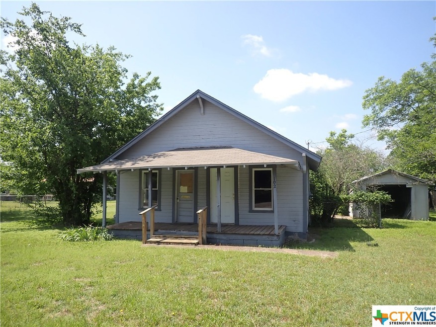 102 E Clements Ave, Copperas Cove, TX 76522 - photo 1