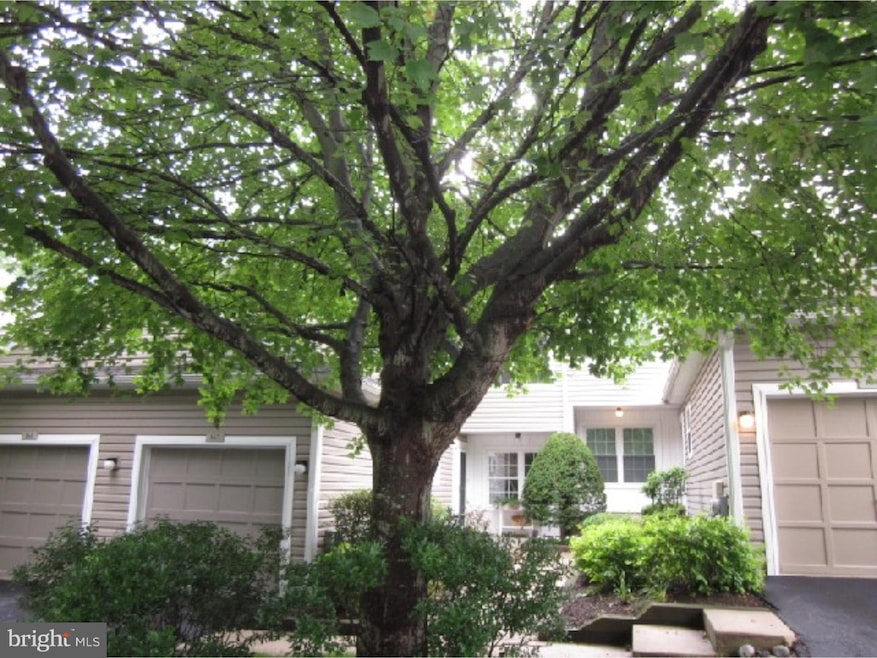 167 Kingswood Ct unit 167, Glen Mills, PA 19342 - photo 1