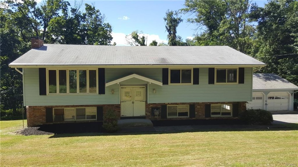 228 Mineral Springs Rd, Highland Mills, NY 10930 - photo 1