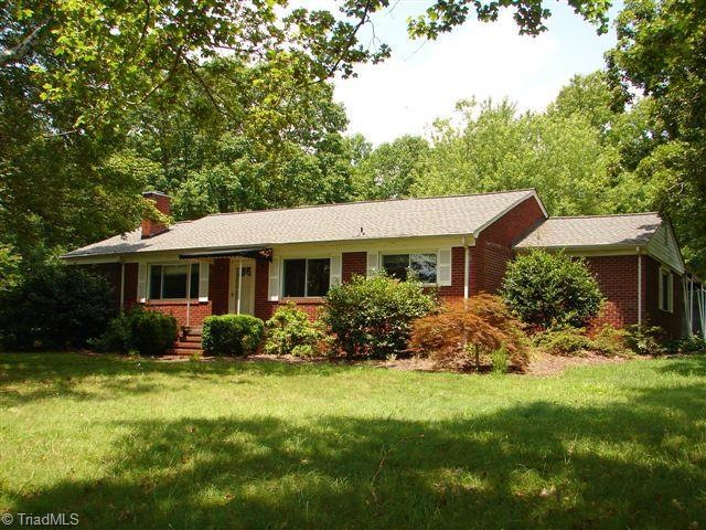 6796 High Pine Church Rd, Asheboro, NC 27205 - photo 1