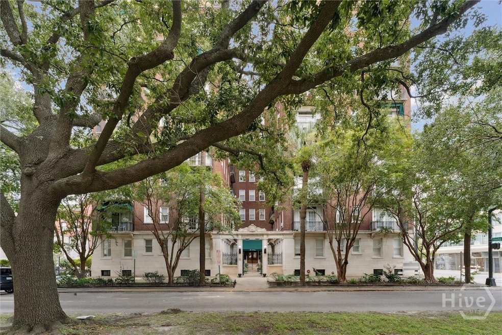 DeRenne Plaza Condominiums unit 73/83, Savannah, GA 31401 - photo 1