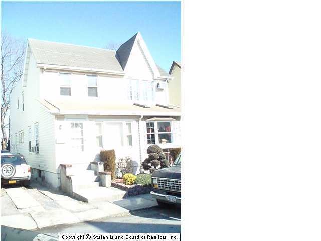 107 Delafield Place, Staten Island, NY 10310 - photo 1