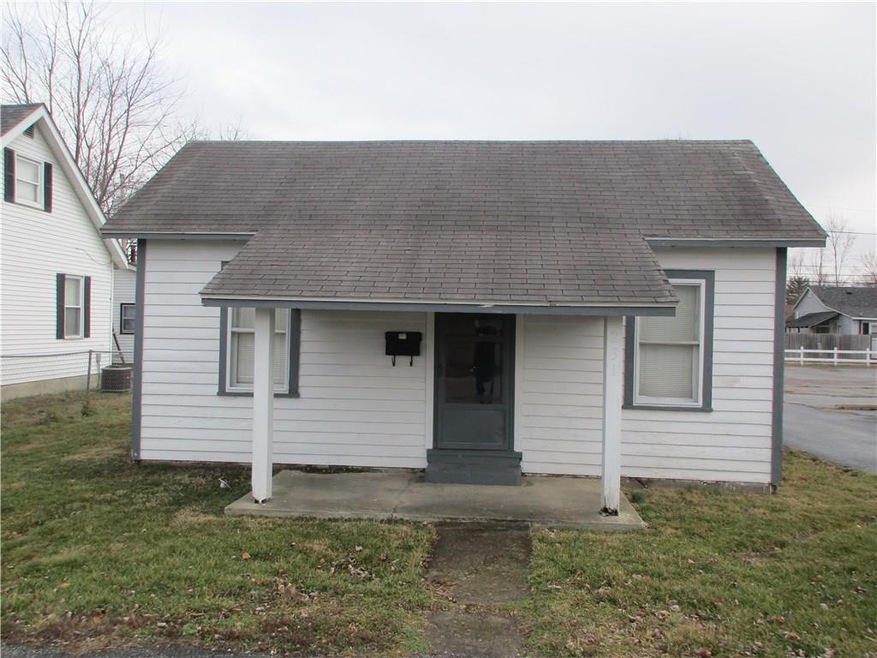 231 Mcshane St, Columbus, IN 47201 - photo 1