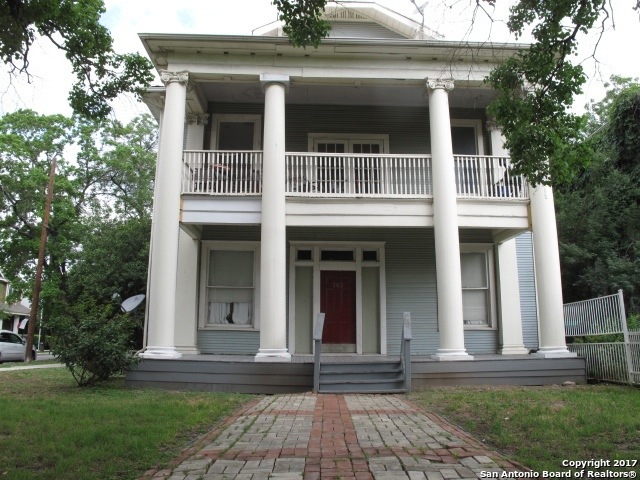 703 E Euclid Ave unit 2, San Antonio, TX 78212 - photo 1