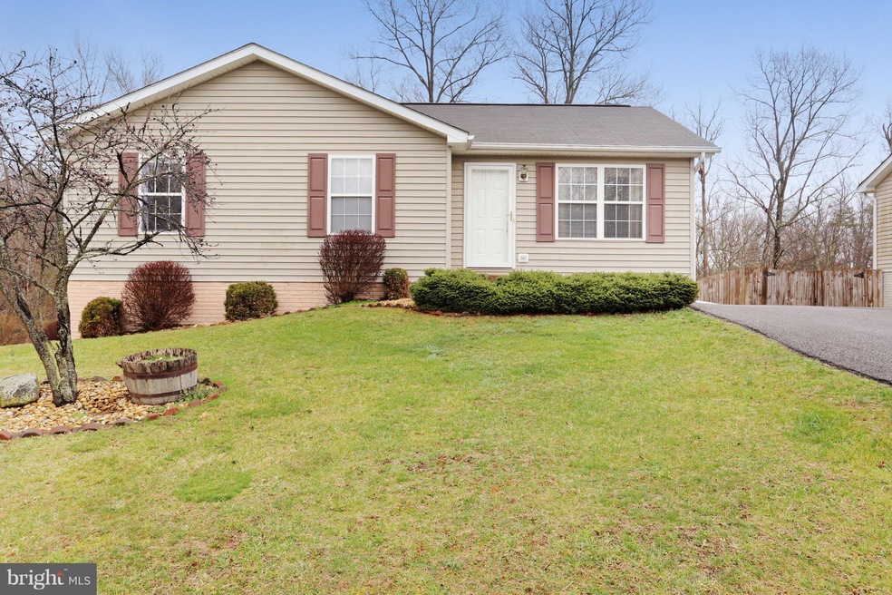 172 Longwood Dr, Bunker Hill, WV 25413 - photo 1