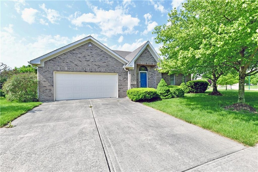 5771 Kensington Cir, Plainfield, IN 46168 - photo 1