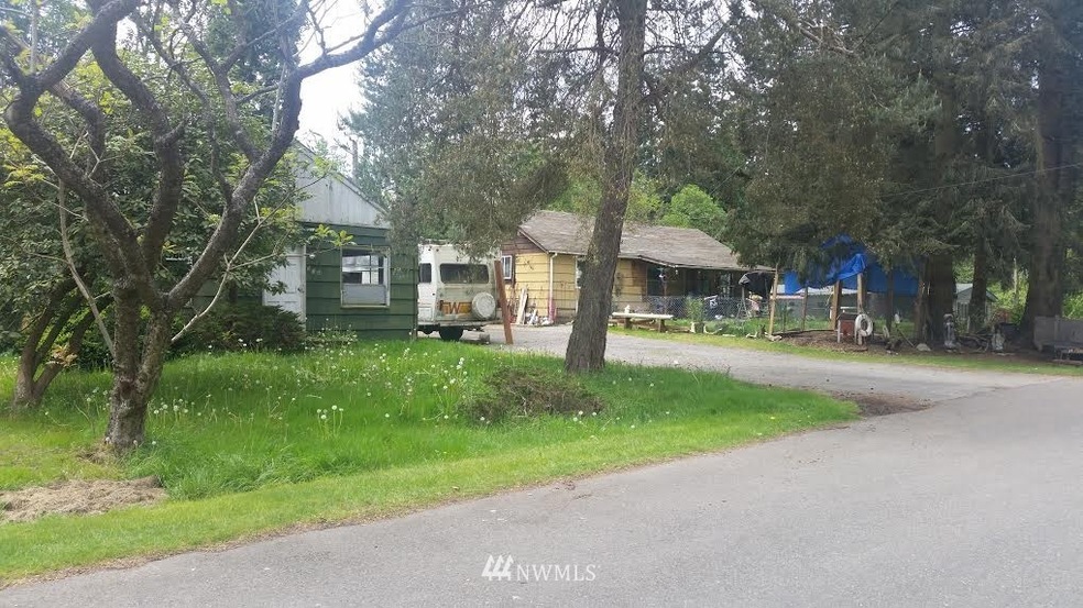 unlisted-address, Everett, WA 98208 - photo 1