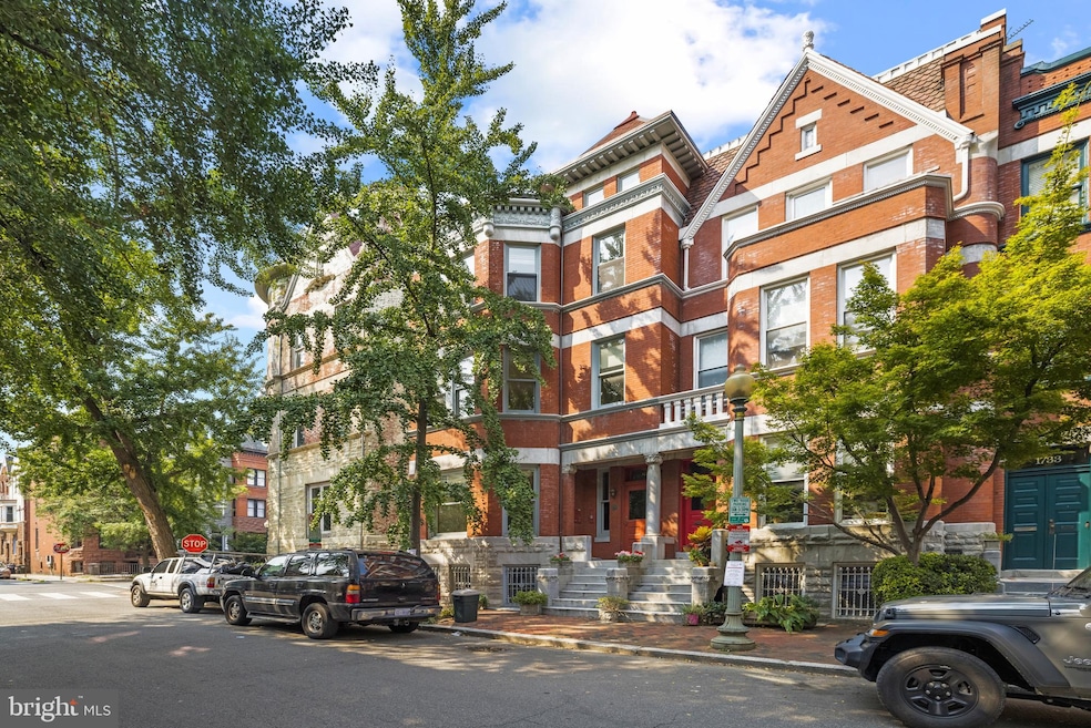 1737 Riggs Place NW unit C, Washington, DC 20009 - photo 1
